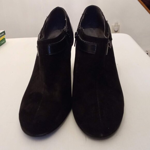 Aerosoles Heelrest Black Suede Ankle Boots Womens US 9 M Booties Polka Dot Style - Picture 8 of 9